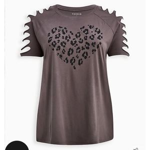 Torrid cheetah print heart slashed arms size 4